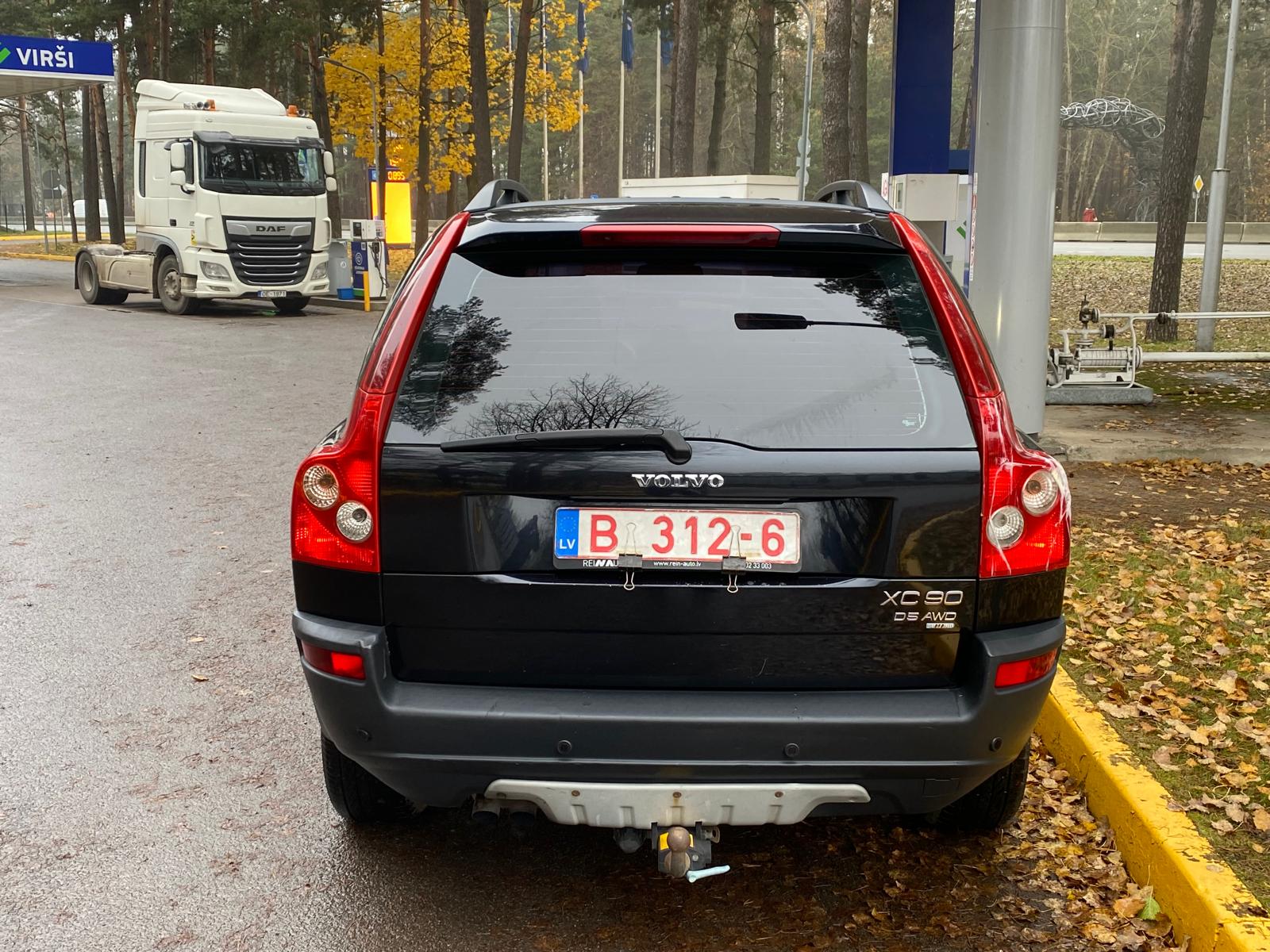 VOLVO XC90 7-VIETAS