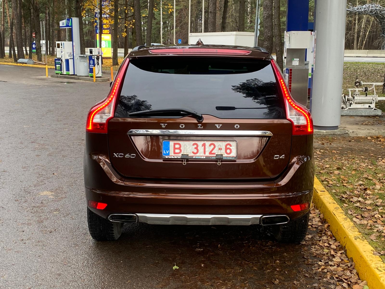 VOLVO XC60 SUMMUM