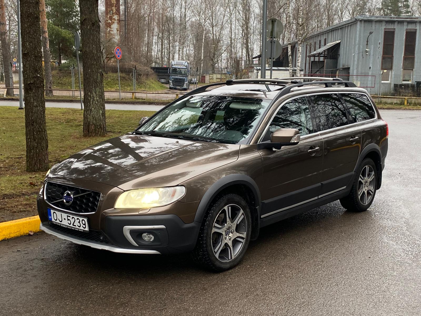 VOLVO XC70 SUMMUM