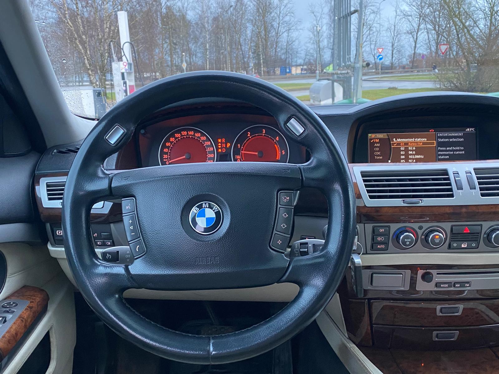 BMW 730 Long Versija