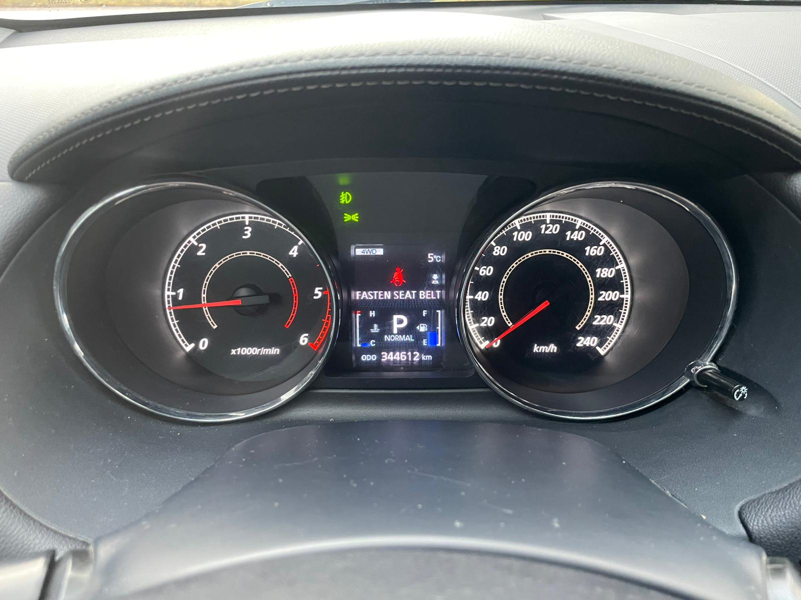 PEUGEOT 4007 7-VIETAS