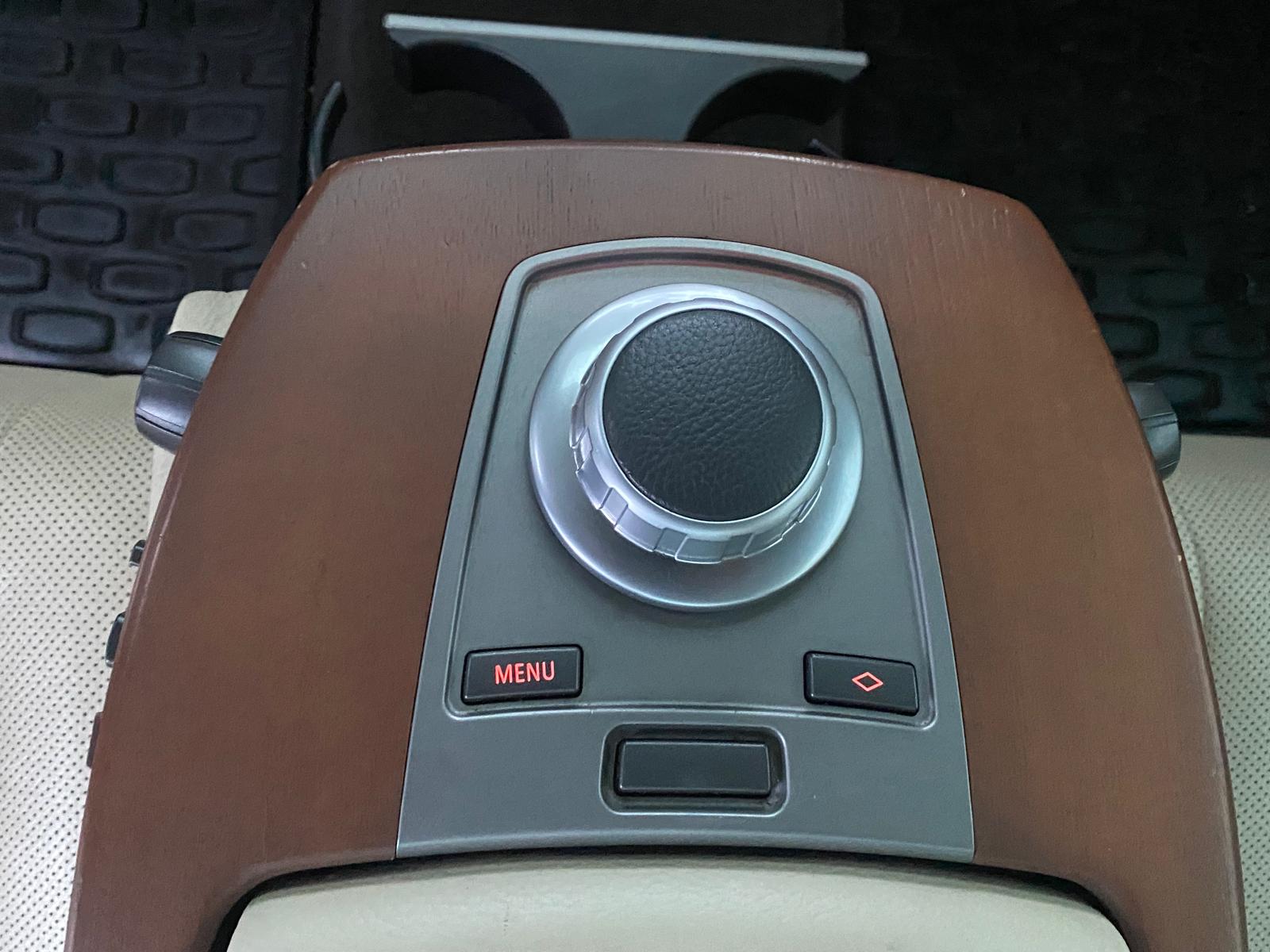 BMW 730 Long Versija