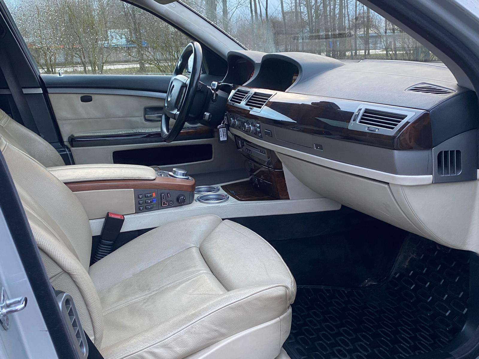 BMW 730 Long Versija