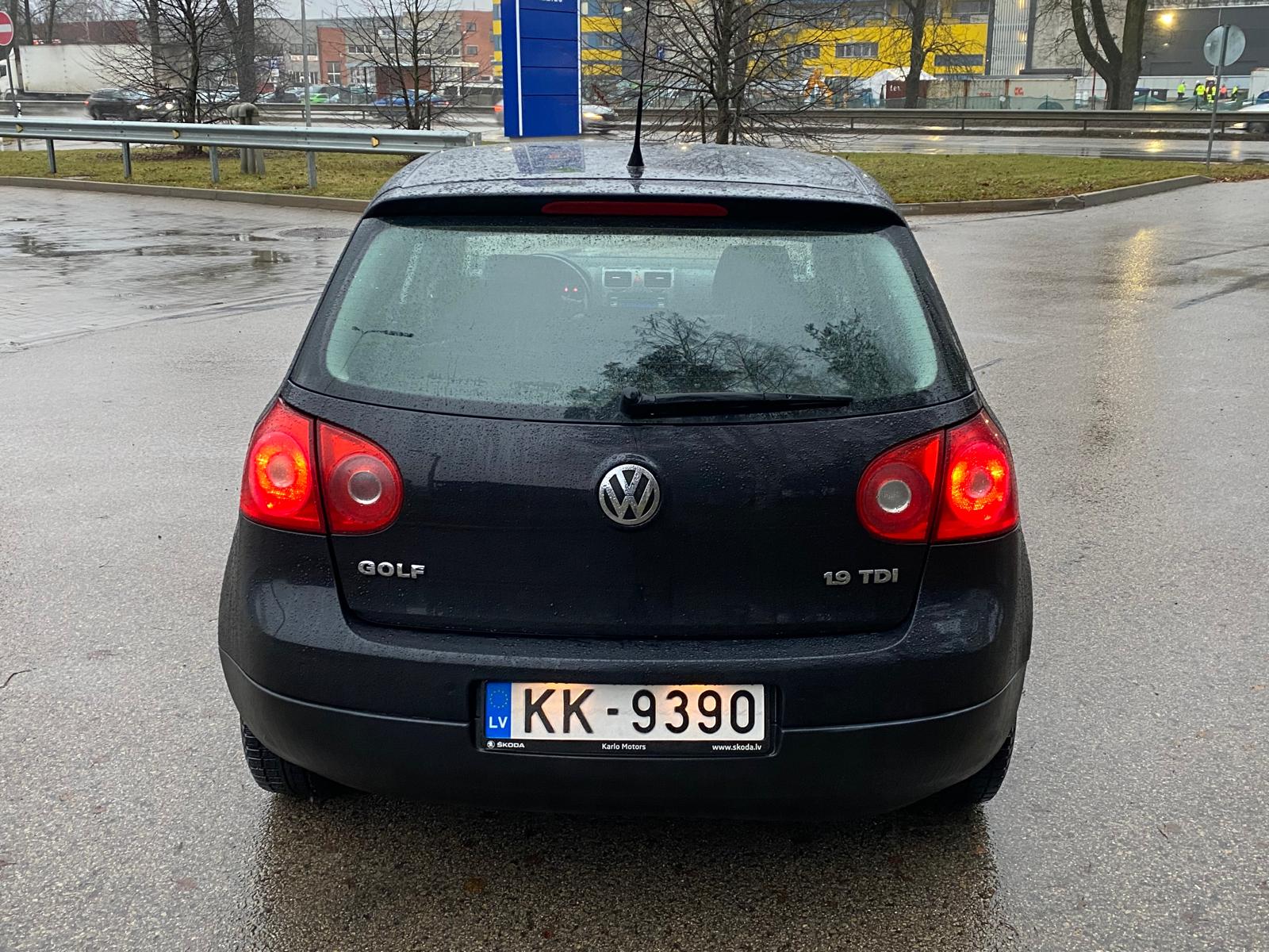 VW GOLF