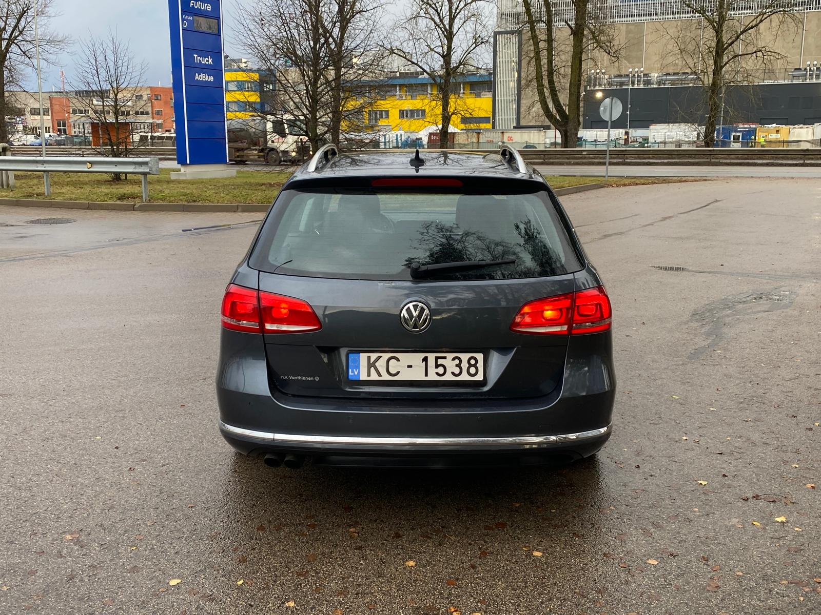VW PASSAT
