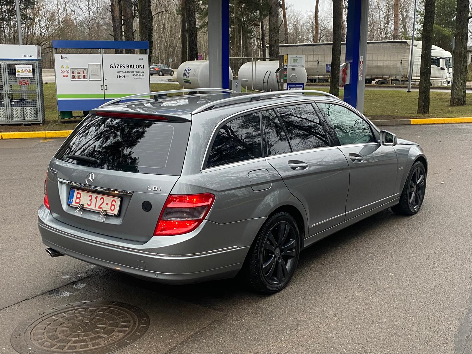 Mercedes Benz C220
