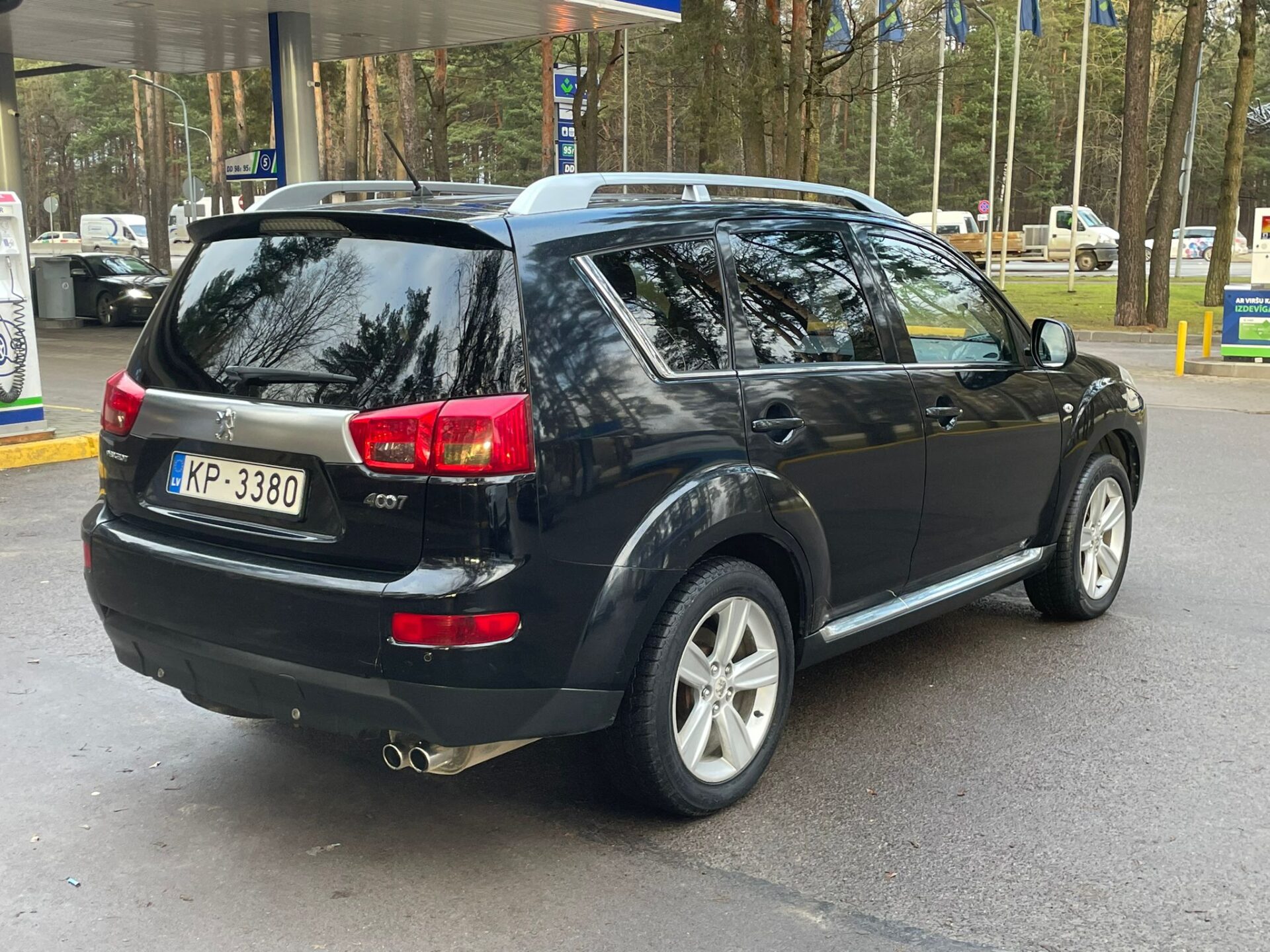 PEUGEOT 4007 7-VIETAS