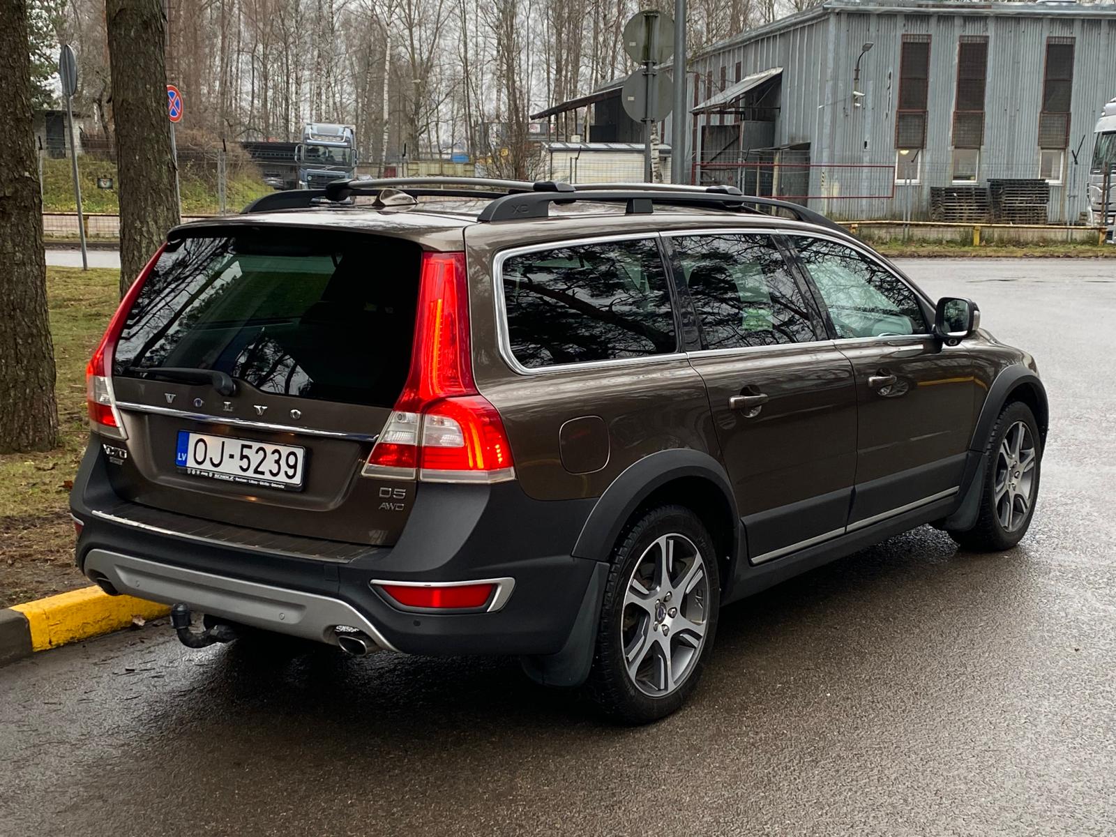 VOLVO XC70 SUMMUM