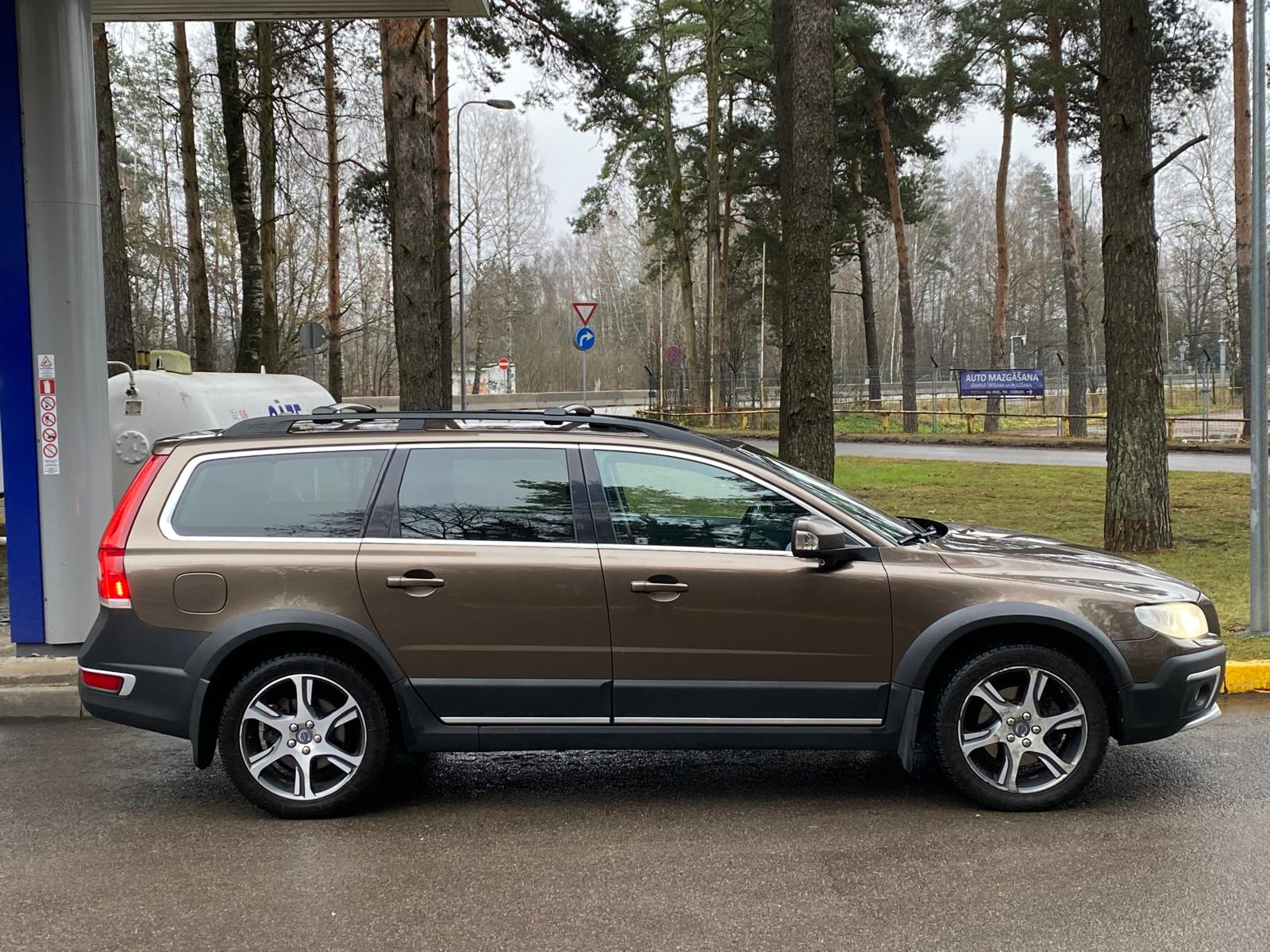 VOLVO XC70 SUMMUM