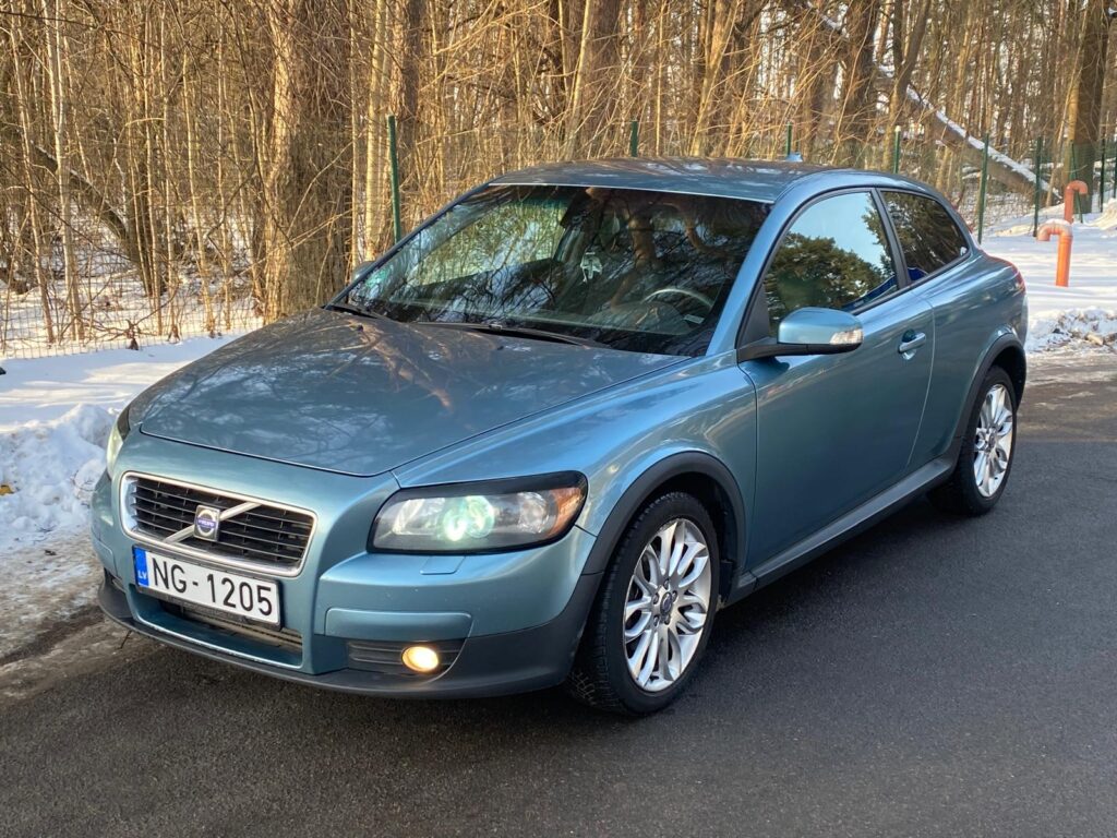 VOLVO C30