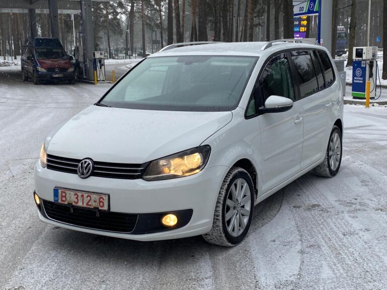 VW TOURAN BLUEMOTION
