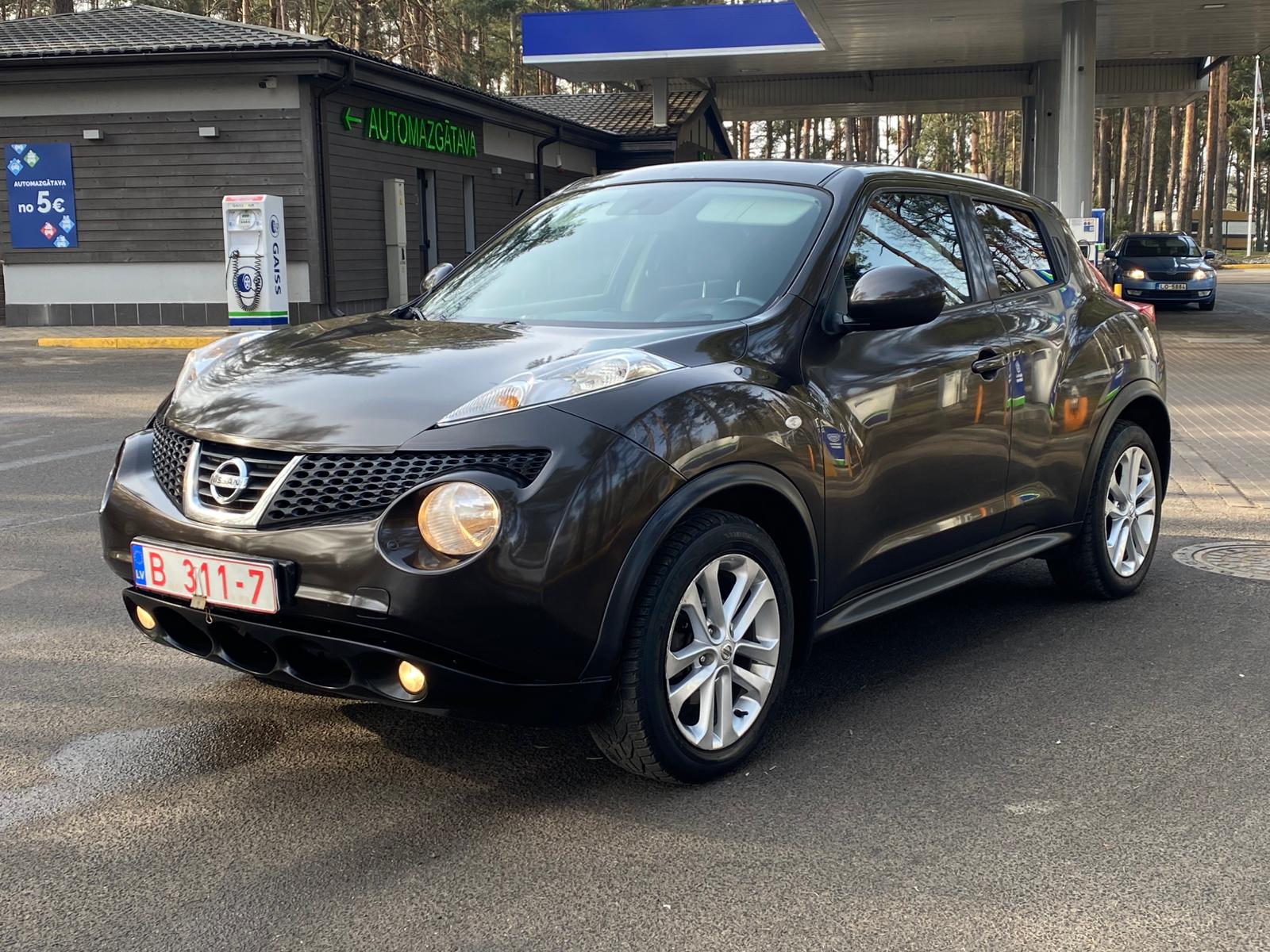 NISSAN JUKE