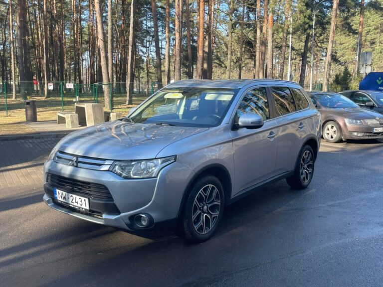 MITSUBISHI OUTLANDER 4WD