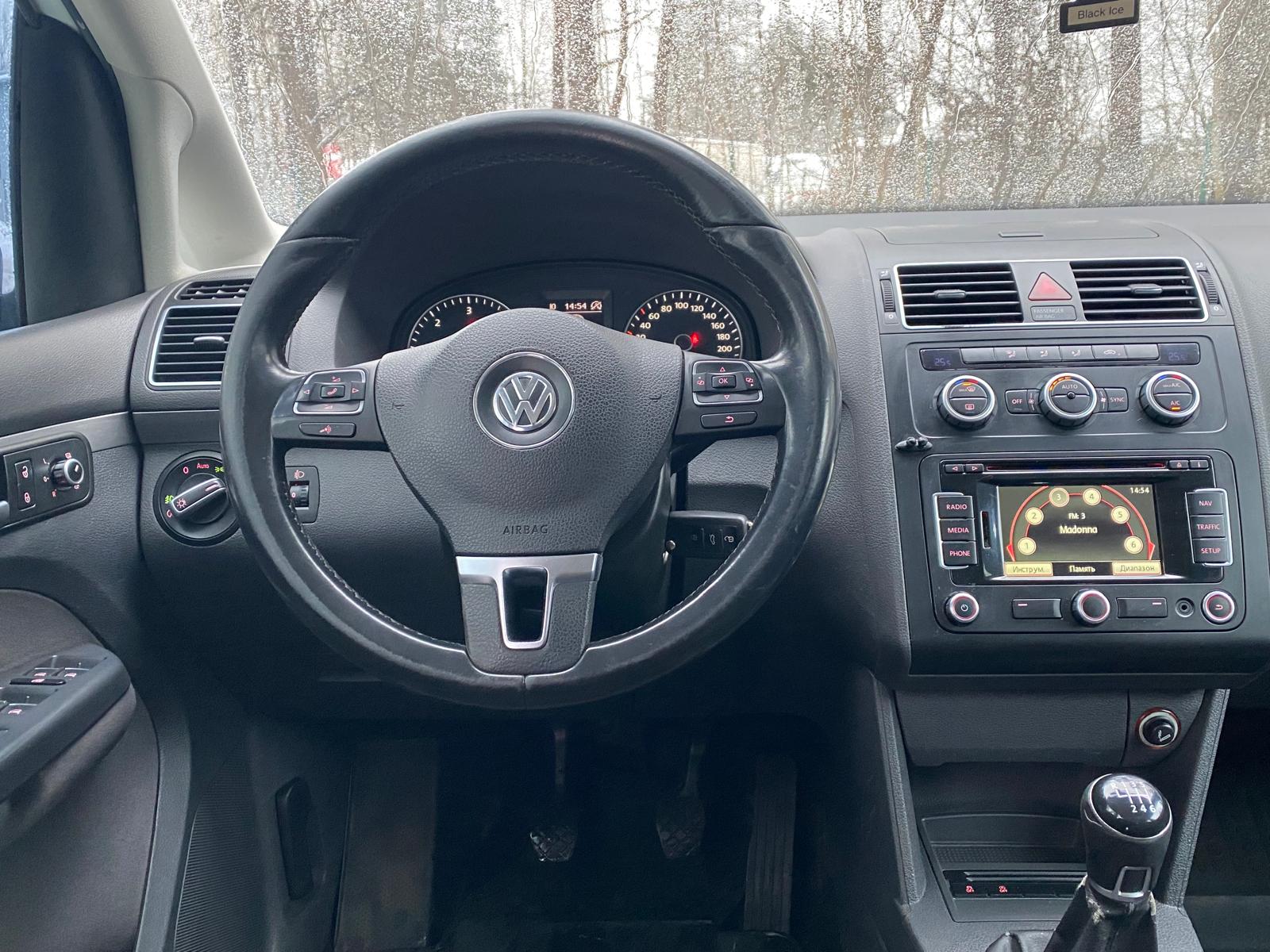 VW TOURAN BLUEMOTION