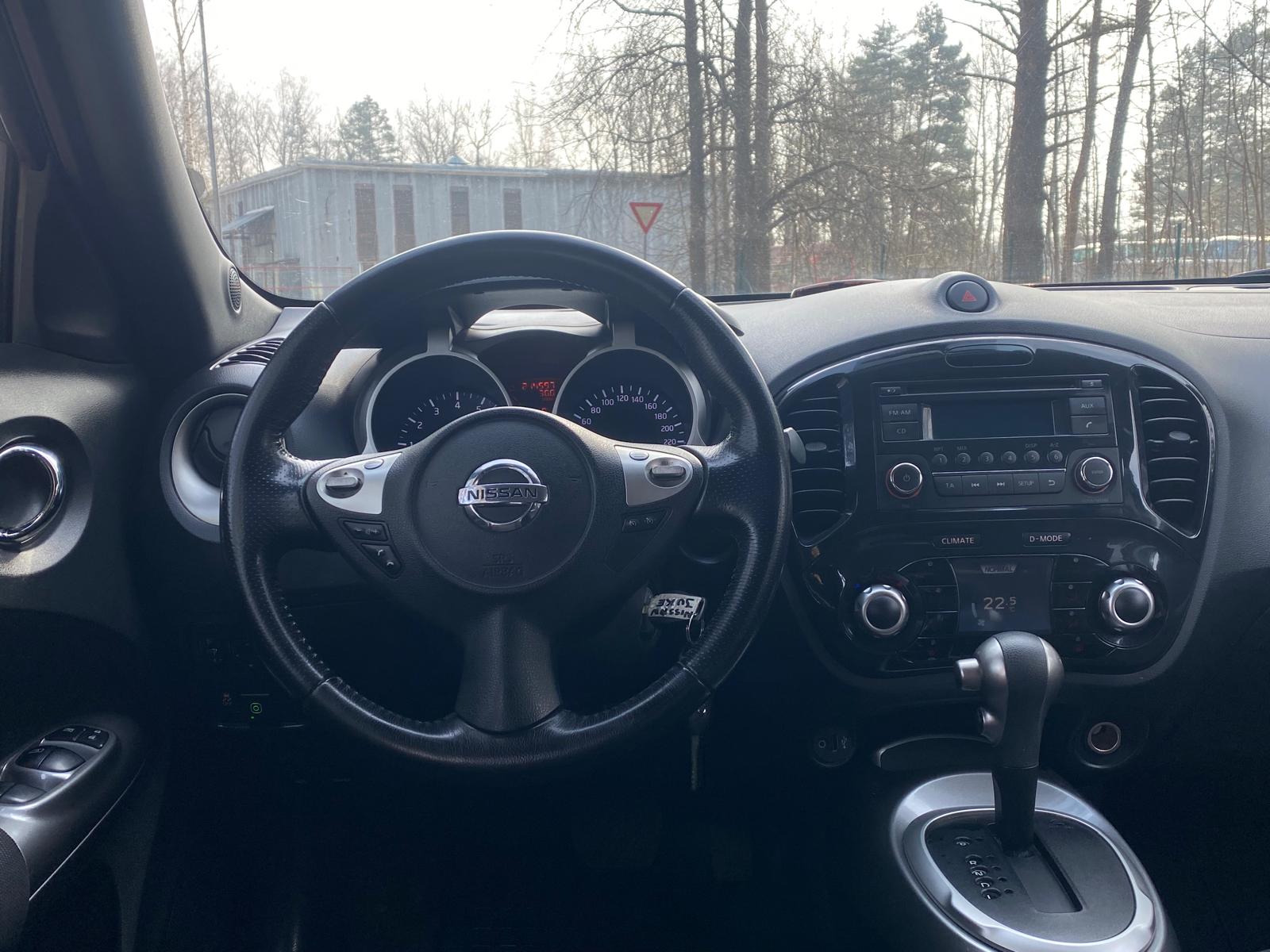 NISSAN JUKE