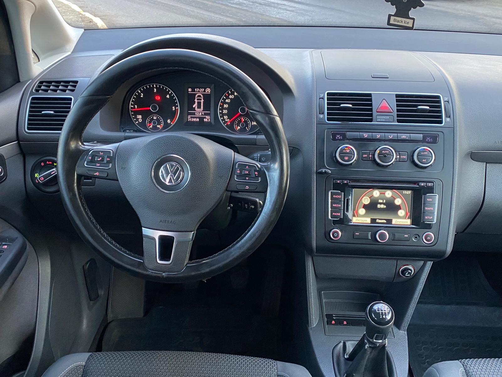 VW TOURAN BLUEMOTION