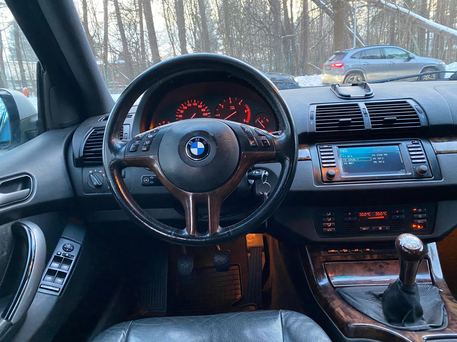 BMW X5 (E53)