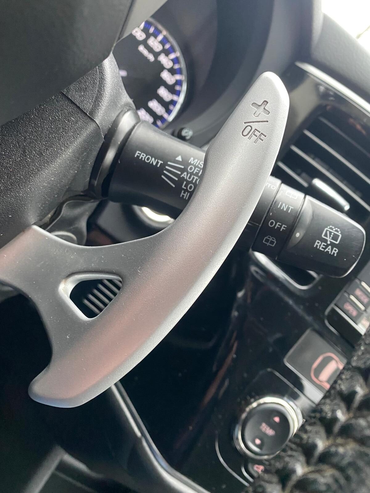 MITSUBISHI OUTLANDER 4WD