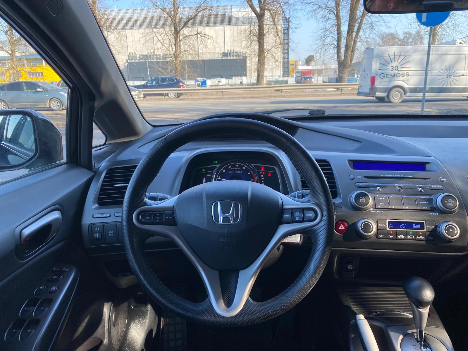 HONDA CIVIC 4DR HYBRID