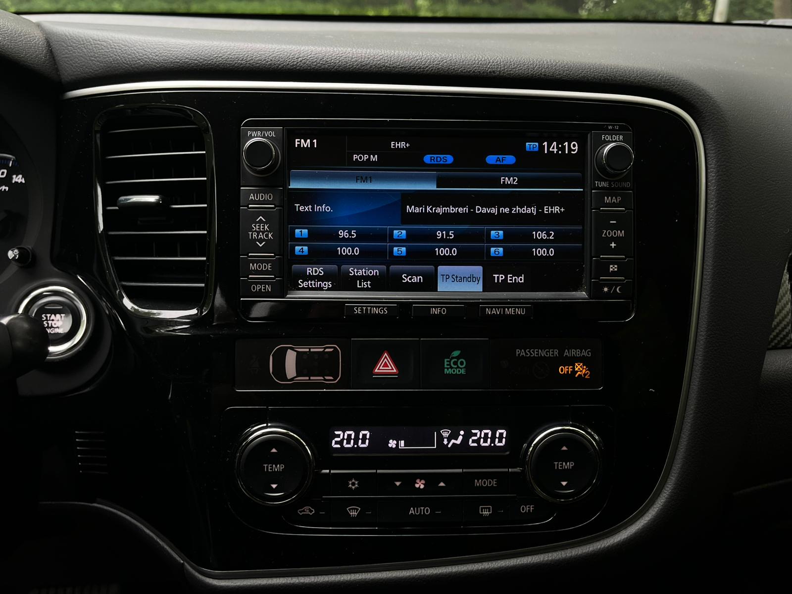 MITSUBISHI OUTLANDER 4WD