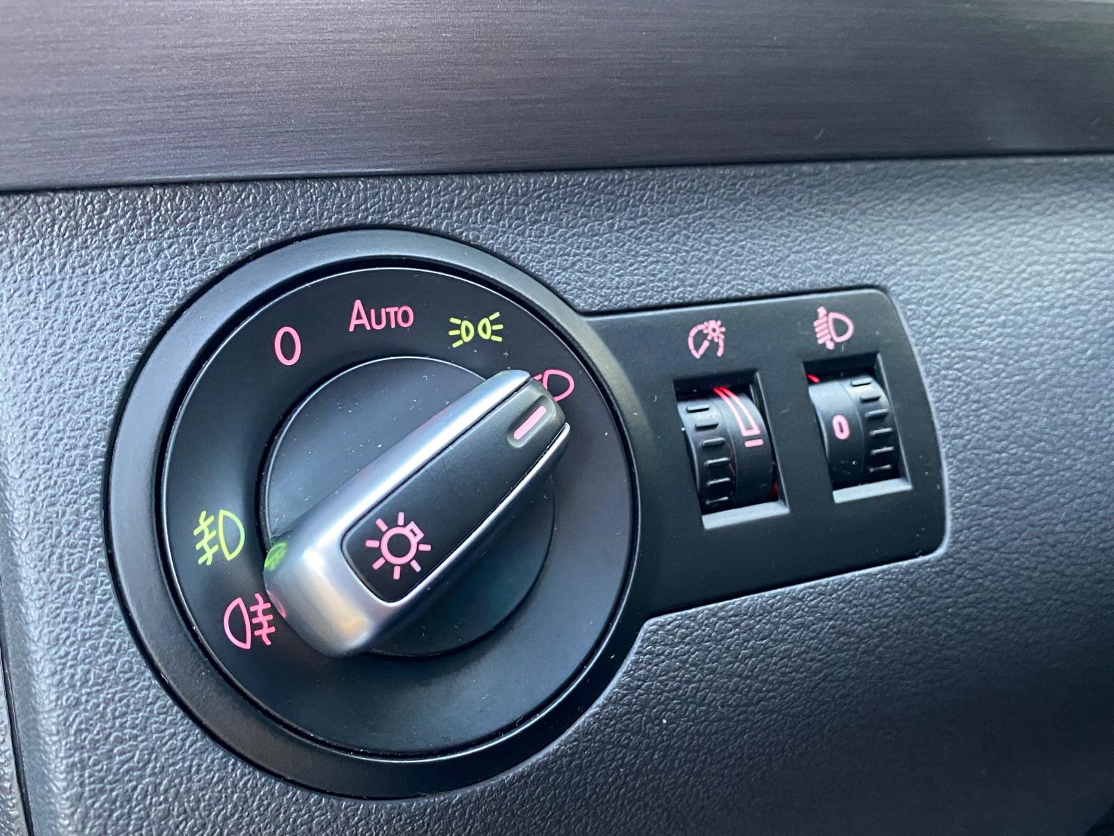 VW TOURAN BLUEMOTION