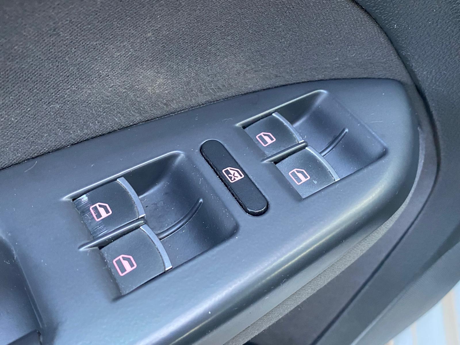 VW TOURAN BLUEMOTION