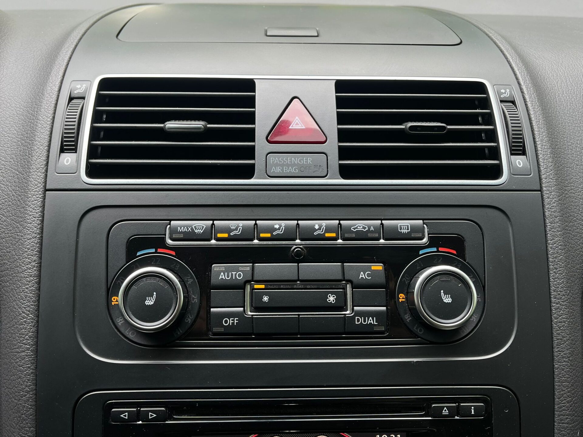 VW TOURAN