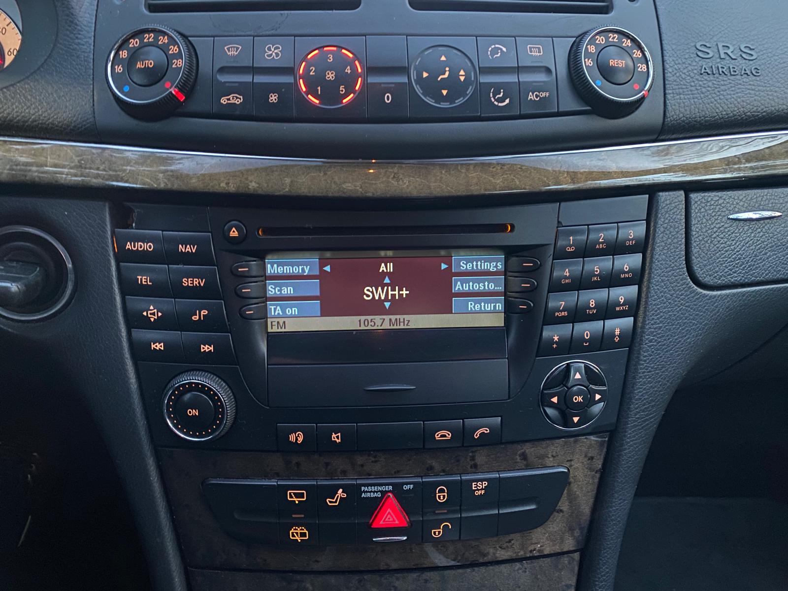 Mercedes Benz E240 avantgarde