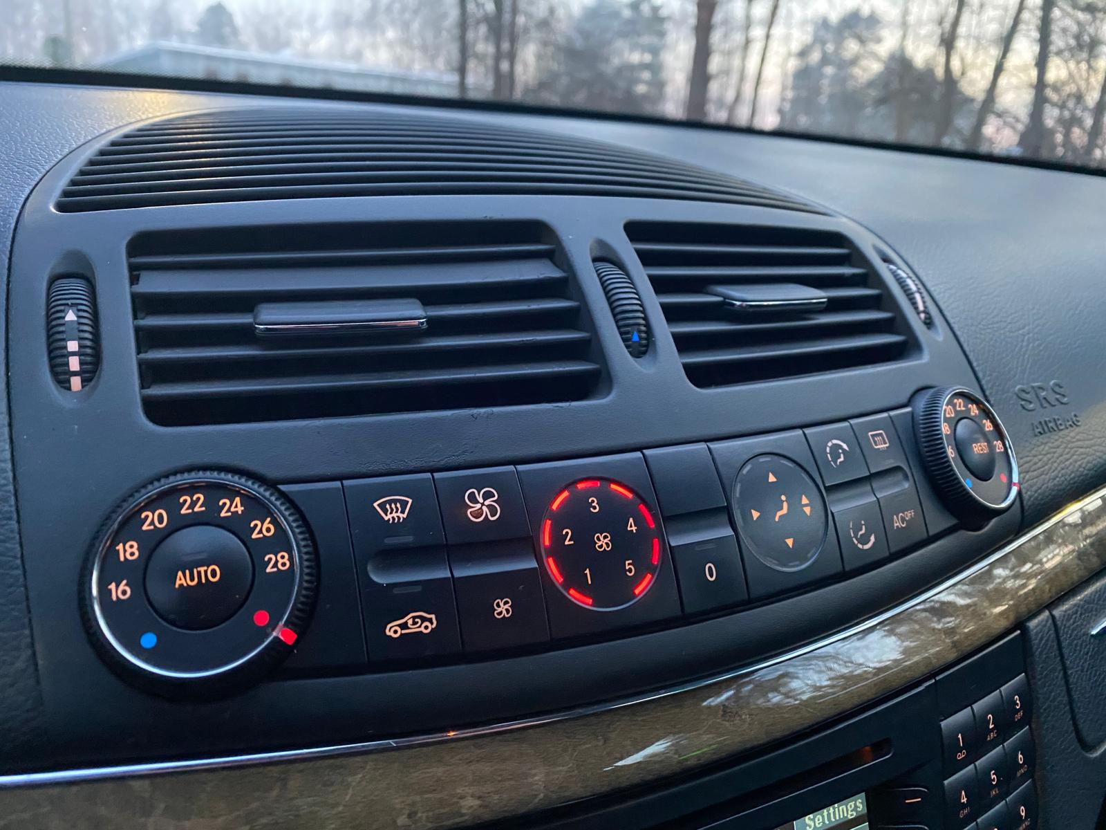 Mercedes Benz E240 avantgarde