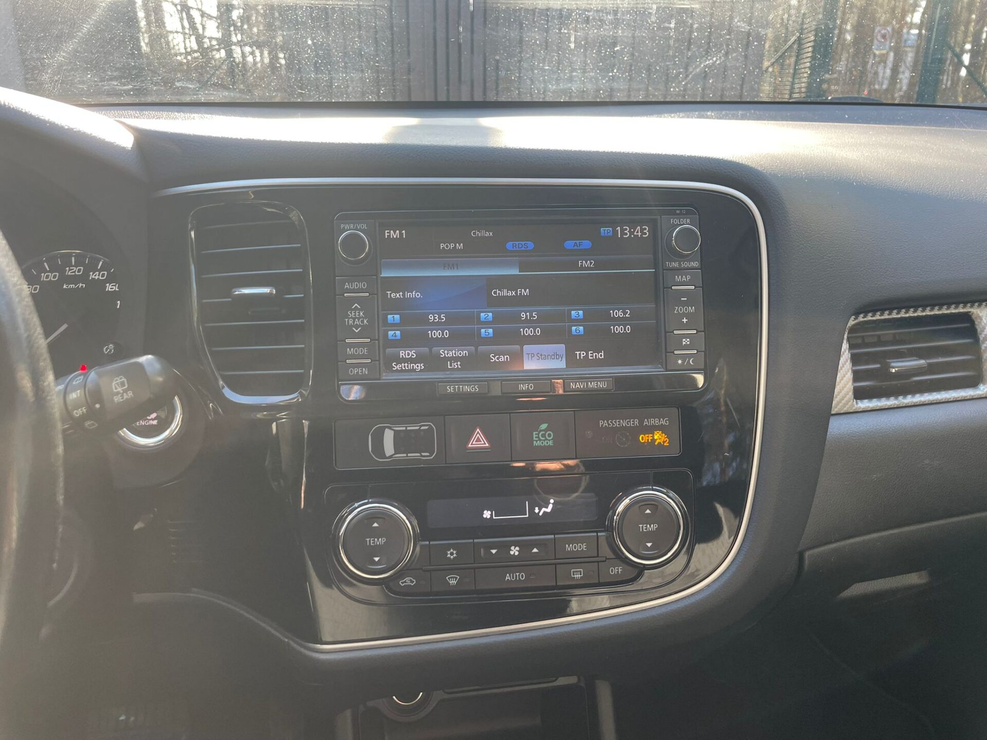 MITSUBISHI OUTLANDER 4WD