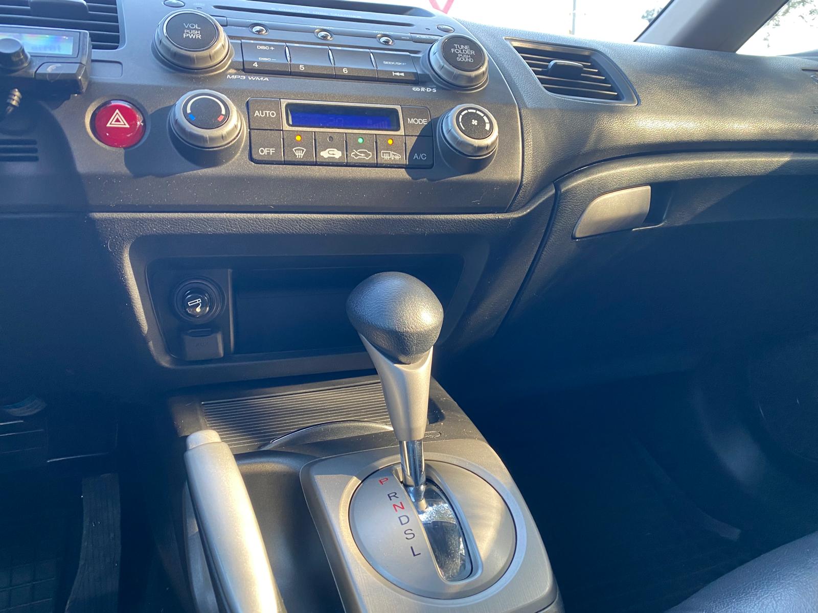 HONDA CIVIC 4DR HYBRID