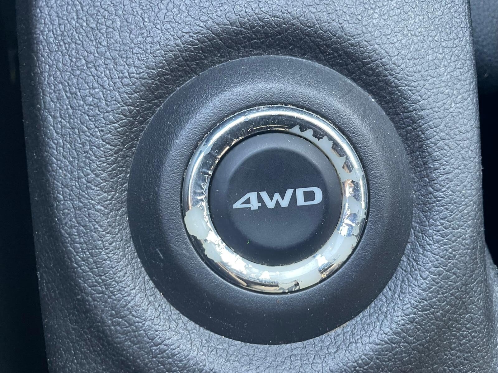 MITSUBISHI OUTLANDER 4WD