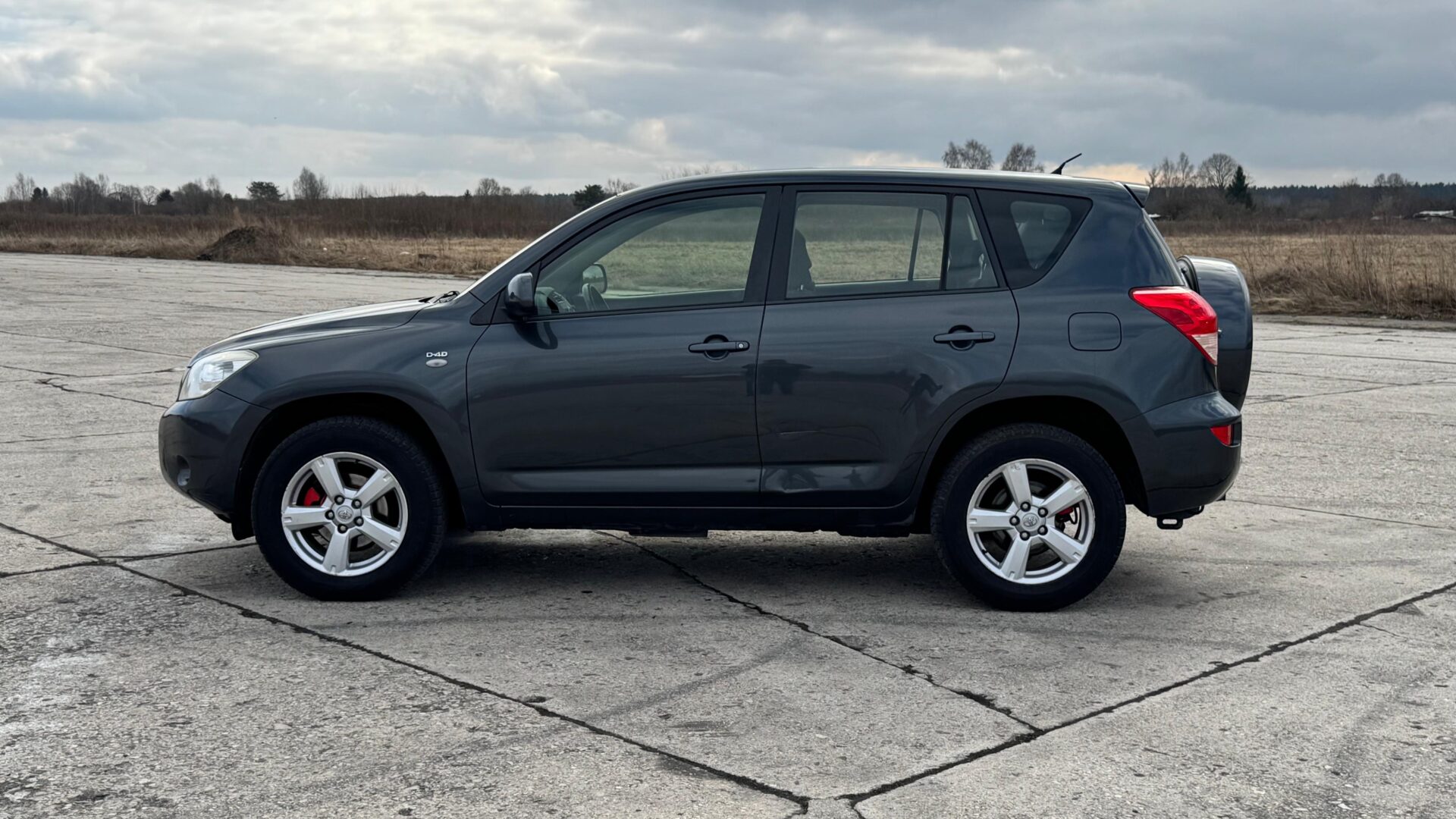 TOYOTA RAV4