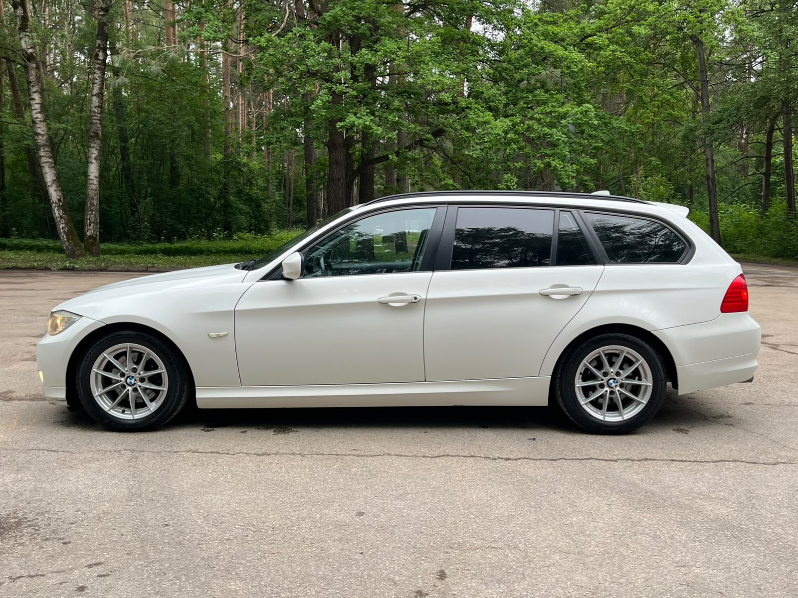 BMW 320 (E91)