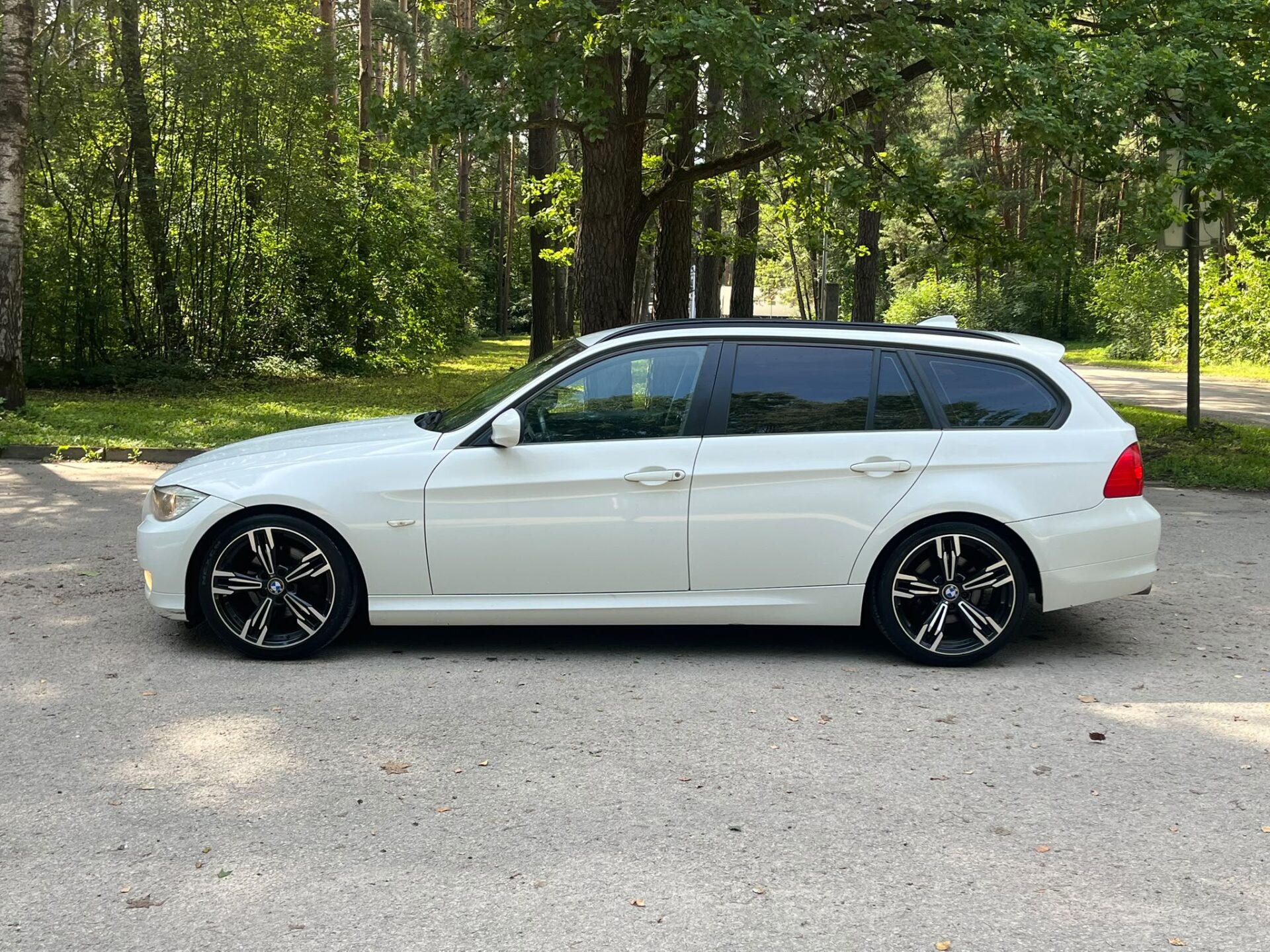 BMW 320 (E91)