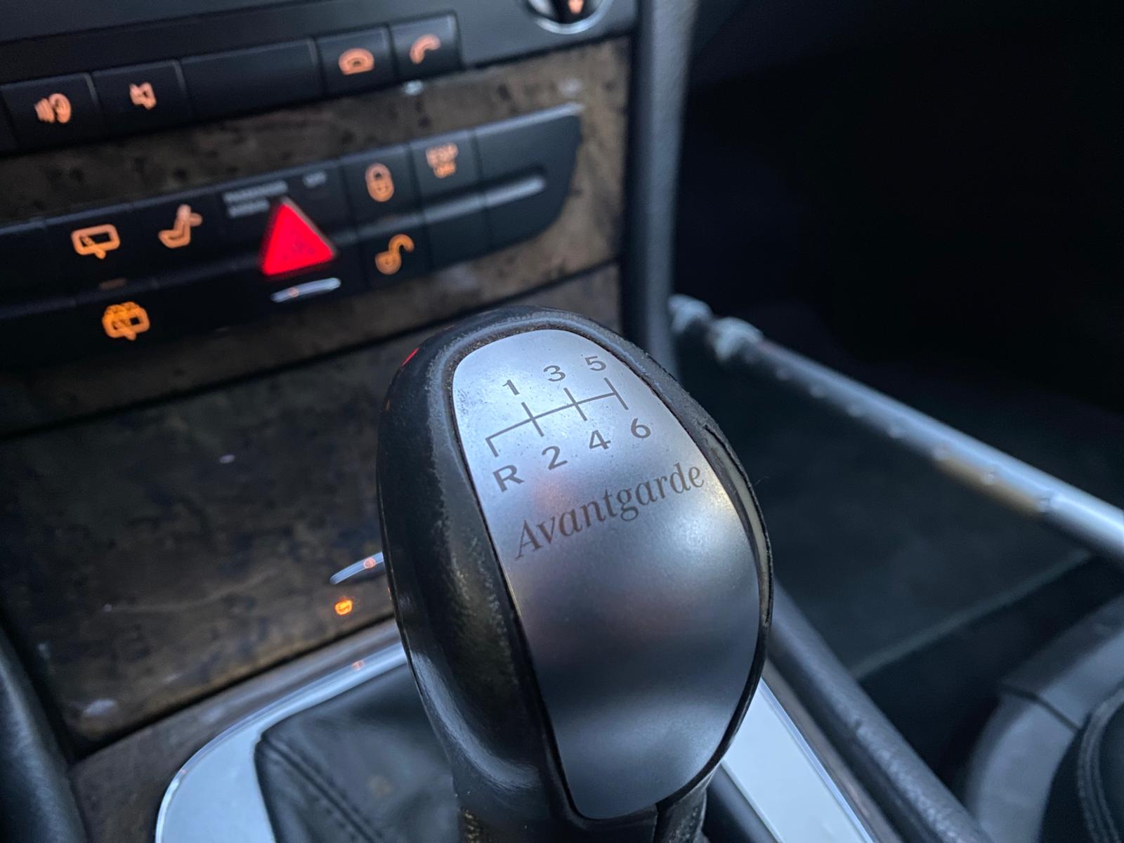 Mercedes Benz E240 avantgarde