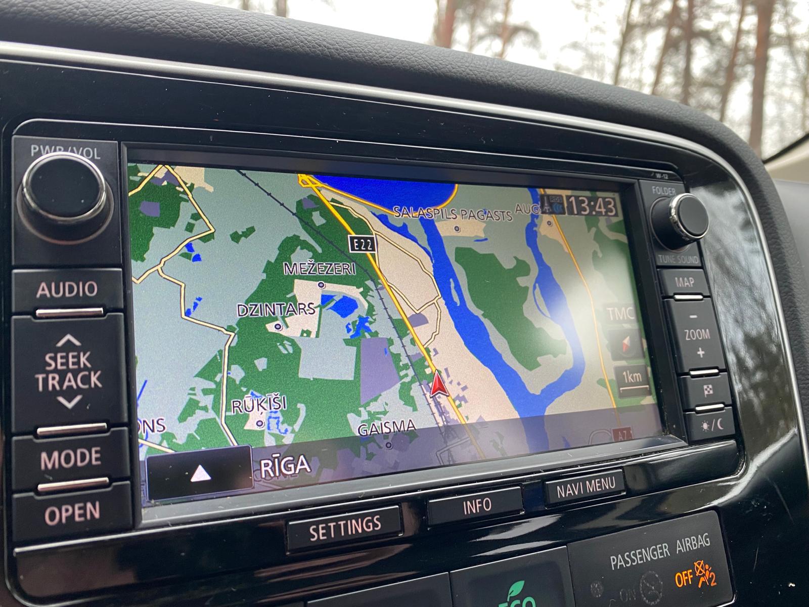 MITSUBISHI OUTLANDER 4WD