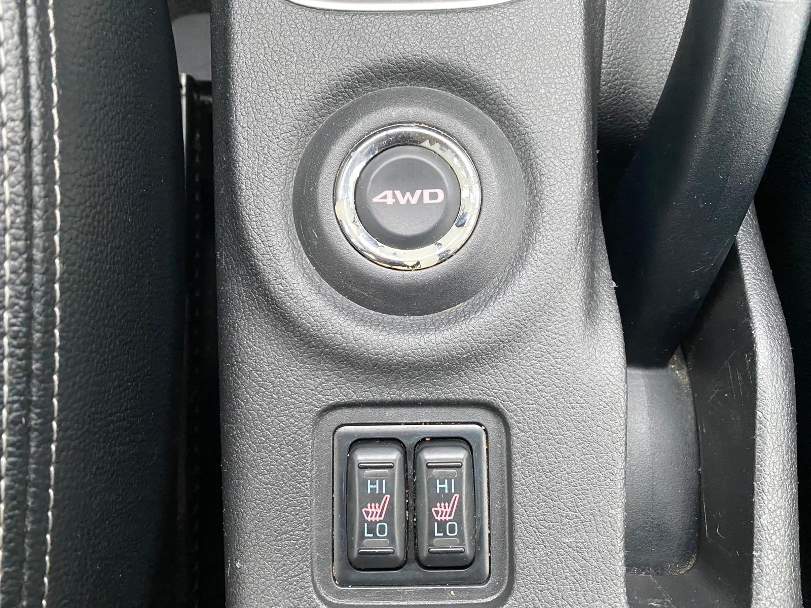 MITSUBISHI OUTLANDER 4WD