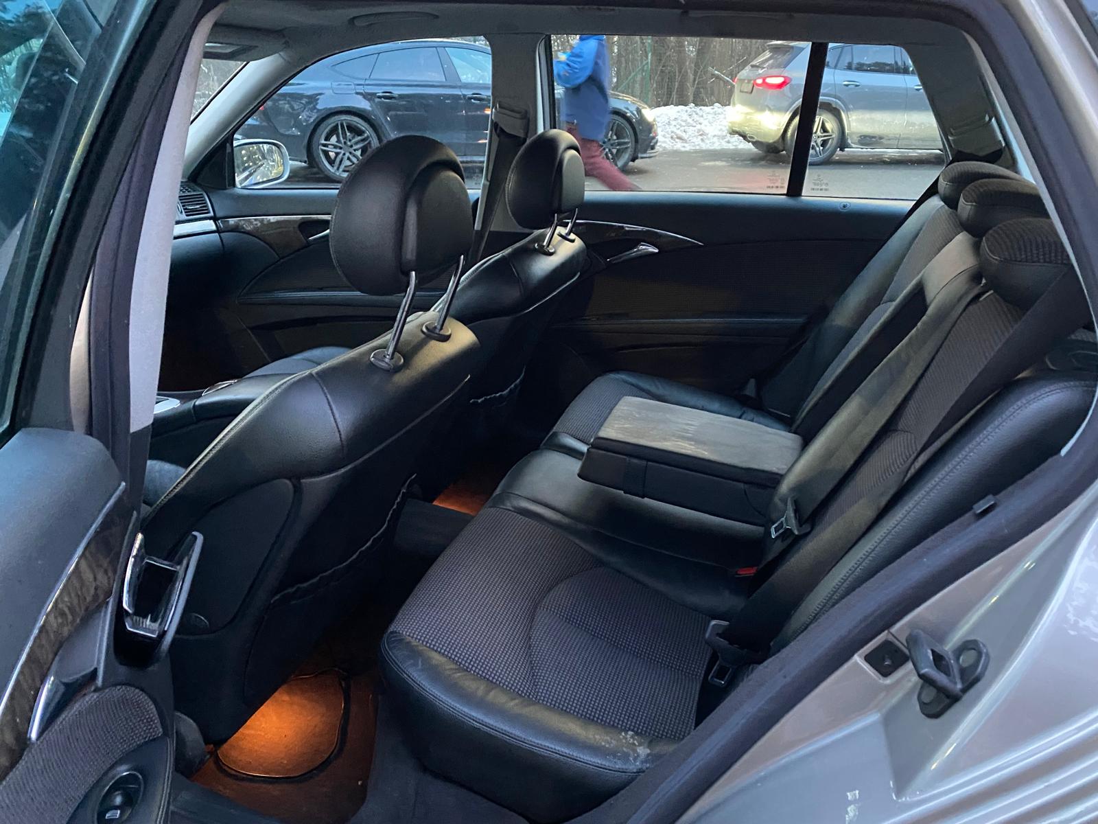 Mercedes Benz E240 avantgarde