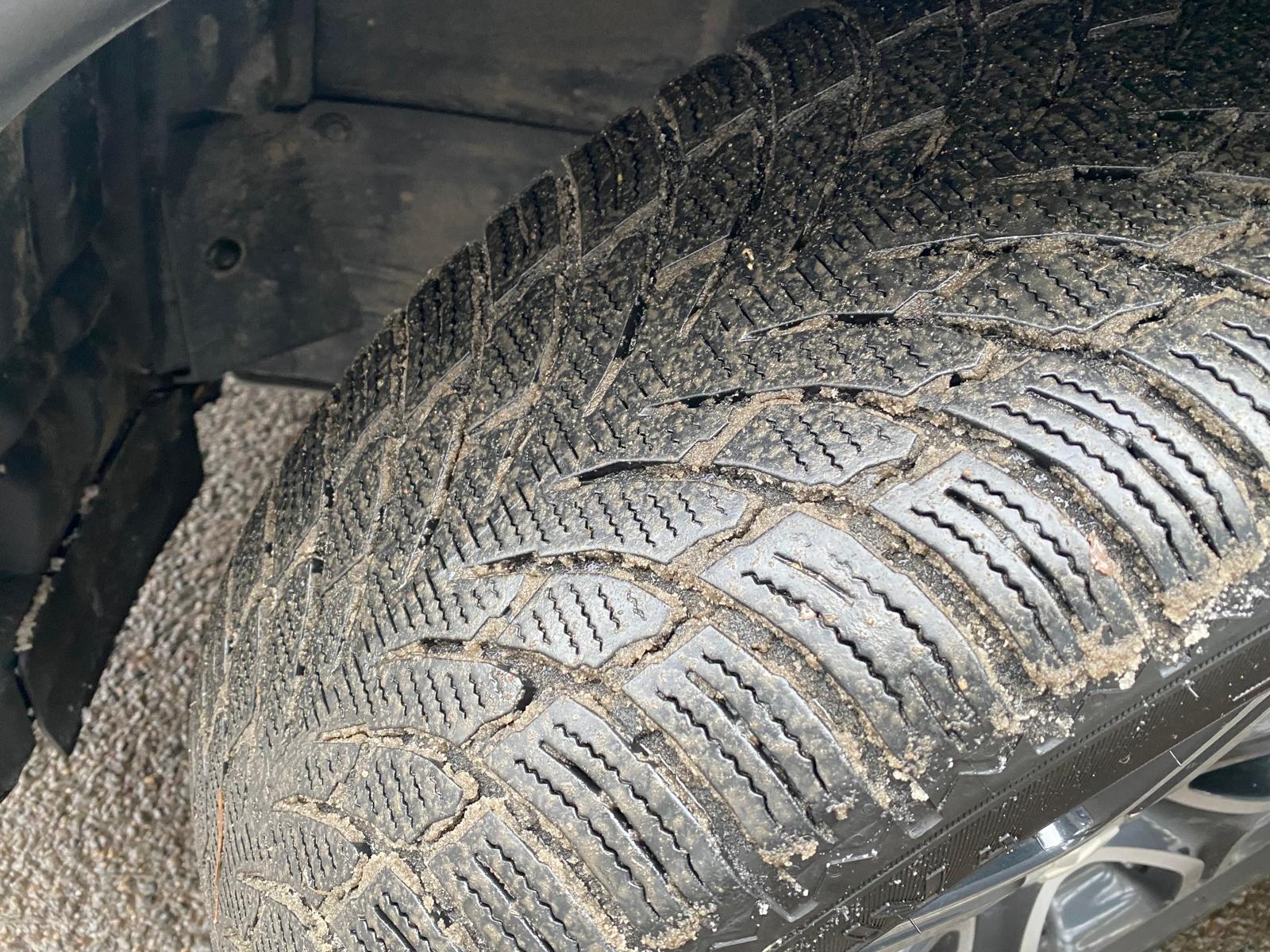 MITSUBISHI OUTLANDER 4WD