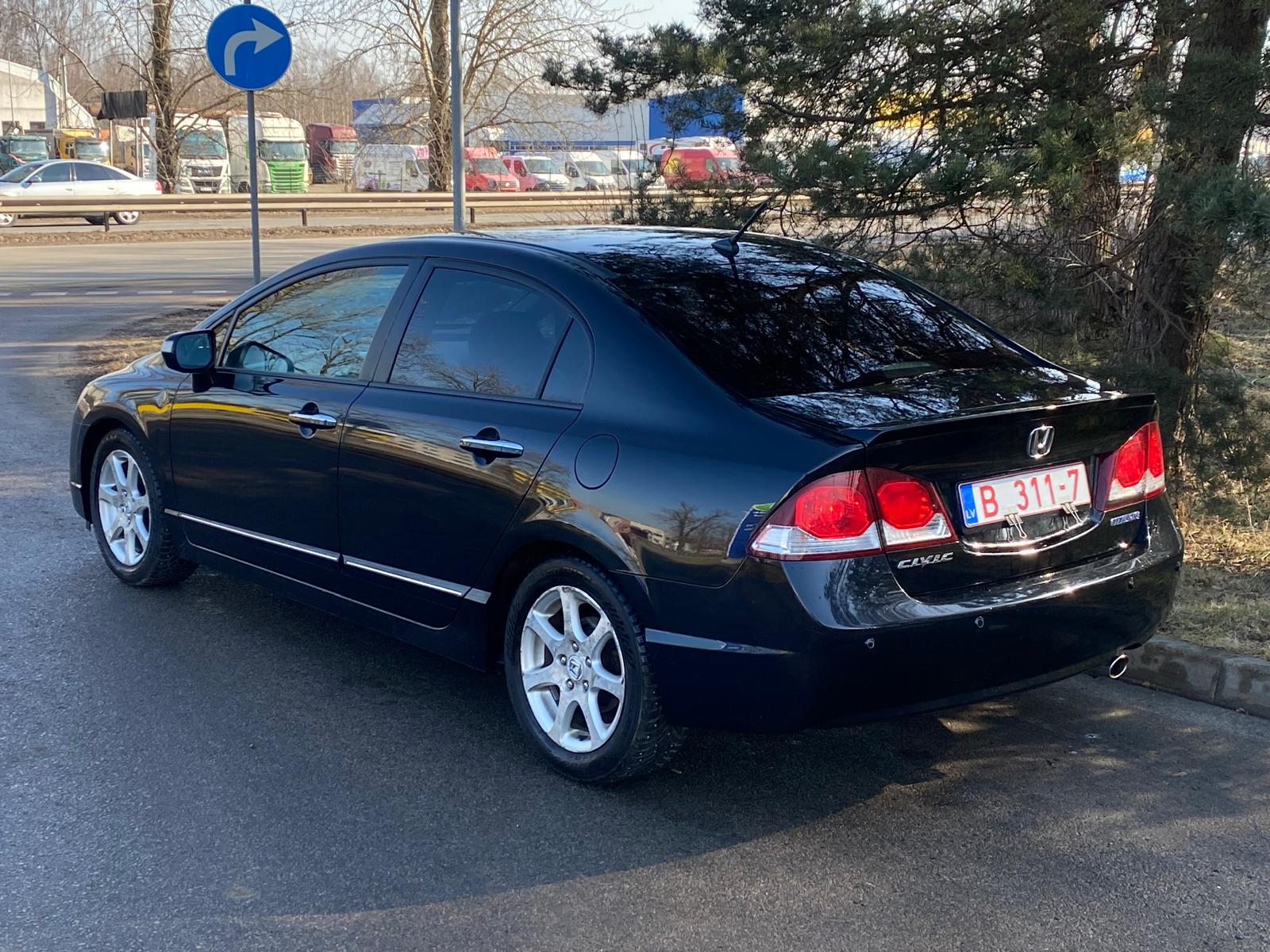 HONDA CIVIC 4DR HYBRID