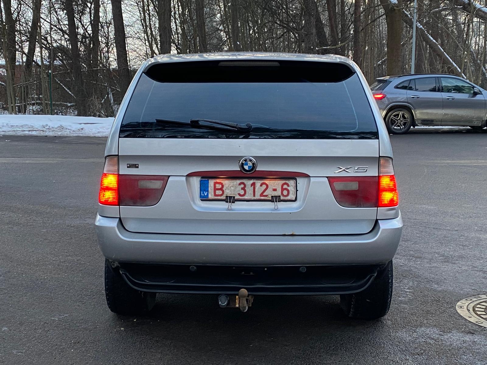 BMW X5 (E53)