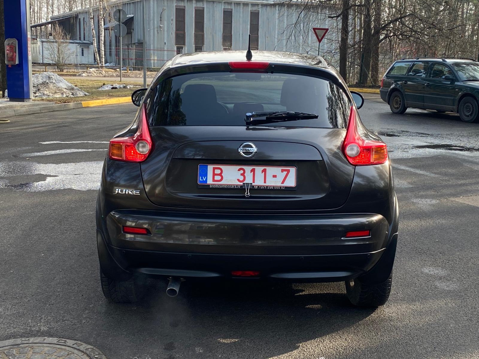 NISSAN JUKE
