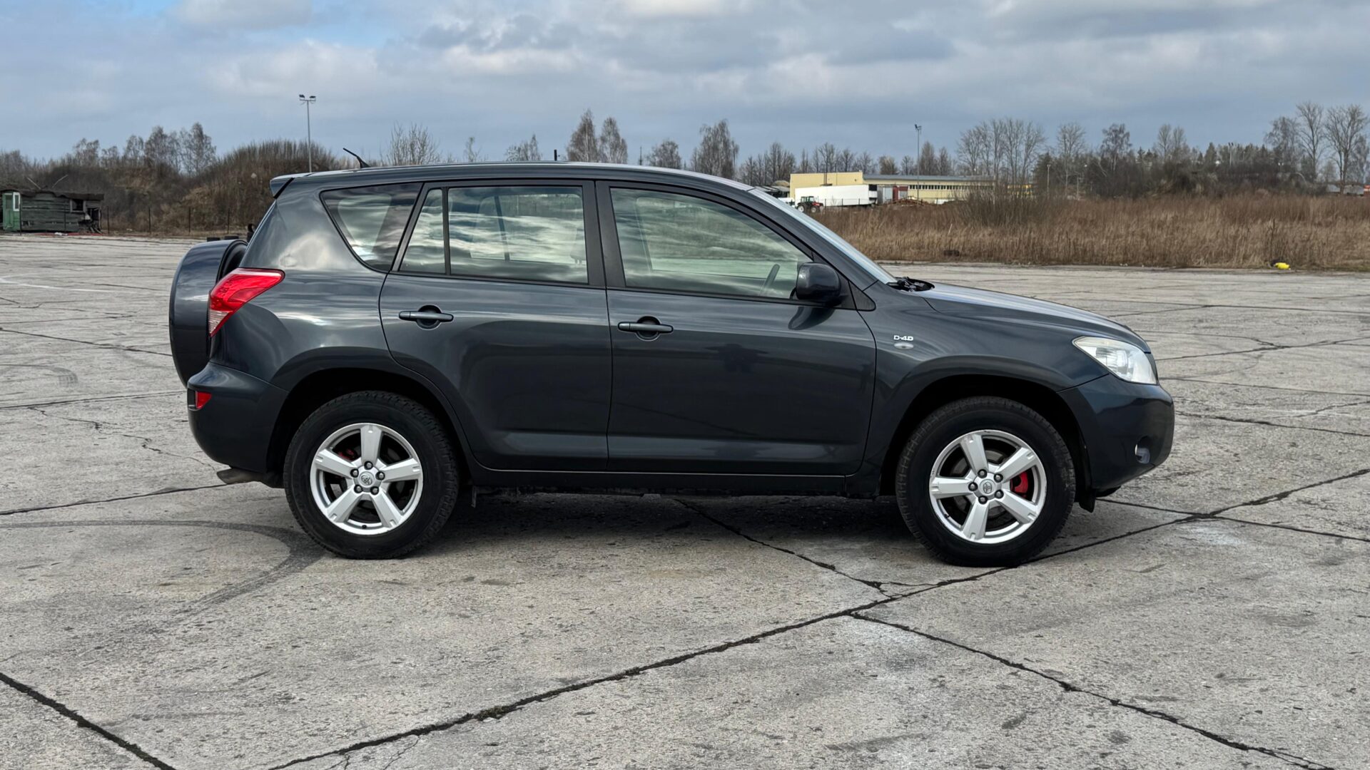 TOYOTA RAV4