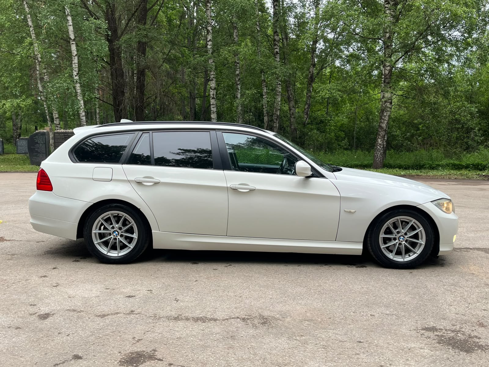 BMW 320 (E91)