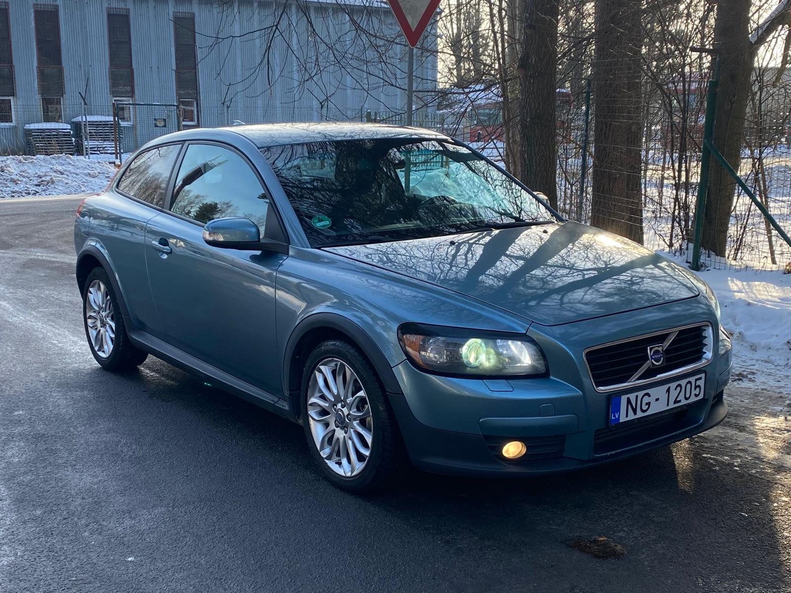 VOLVO C30