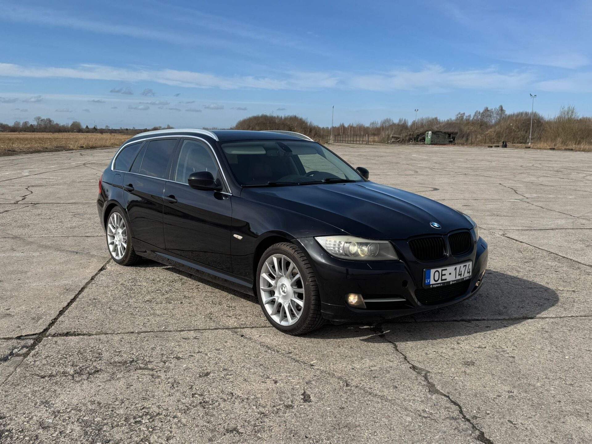 BMW 330 (E91)