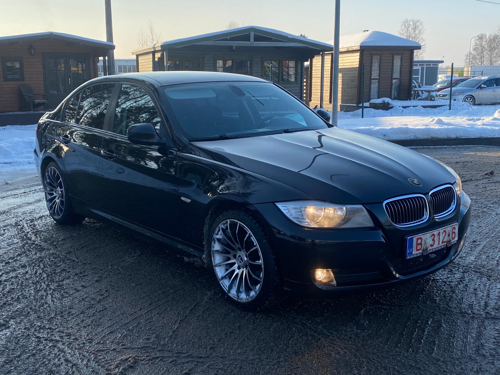 BMW 318 (E90)