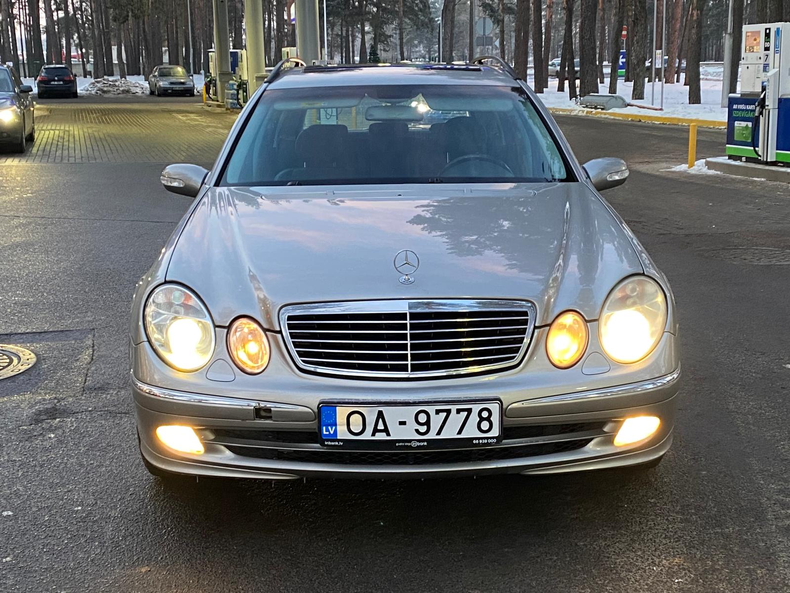 Mercedes Benz E240 avantgarde