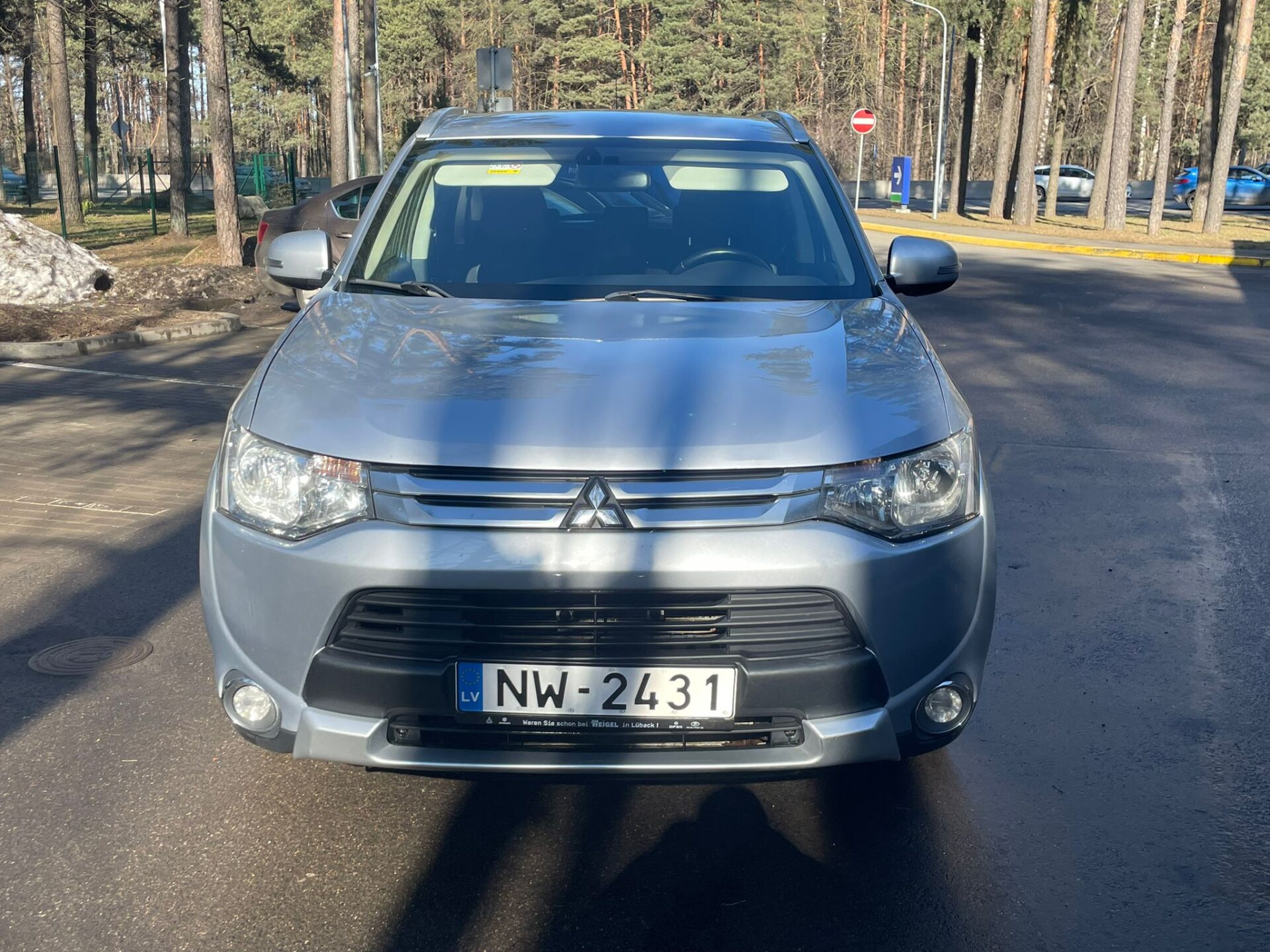 MITSUBISHI OUTLANDER 4WD